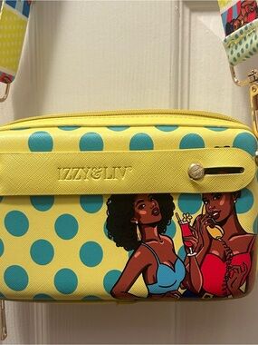 Rare Izzy & Liv Brown Sugar Pop Art Camera Crossbody Bag